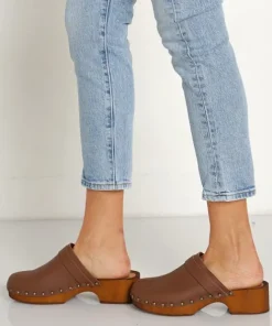 Seychelles Flats><noscript><img width=