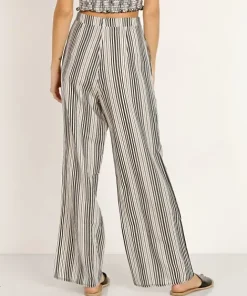 Show Me Your Mumu Pants><noscript><img width=