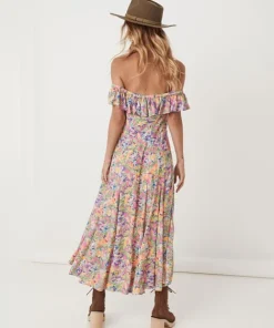 Spell Dresses><noscript><img width=