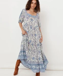 Spell Dresses><noscript><img width=