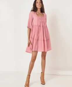 Spell Dresses><noscript><img width=