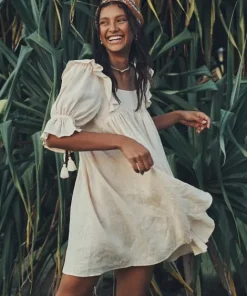 Spell Dresses>Mae Linen Mini Dress Meringue