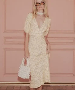 Spell Dresses><noscript><img width=
