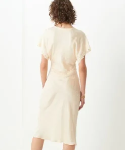 Spell Dresses><noscript><img width=