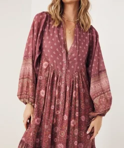 Spell Dresses><noscript><img width=