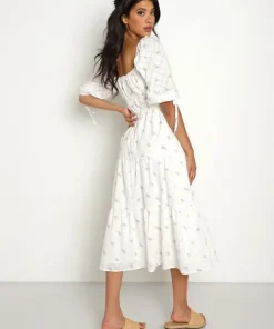 Sweet En Forme Dresses><noscript><img width=