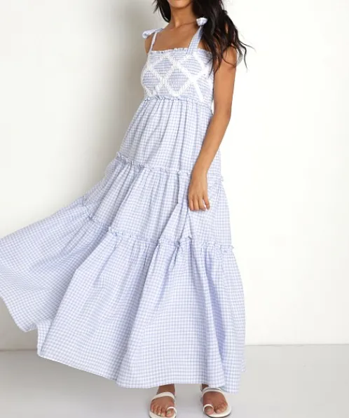 Sweet En Forme Dresses>Gingham Ruffled Maxi Dress