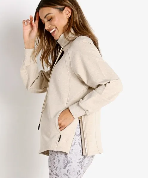 Varley Knits>Atlas Pullover Jacket Sand