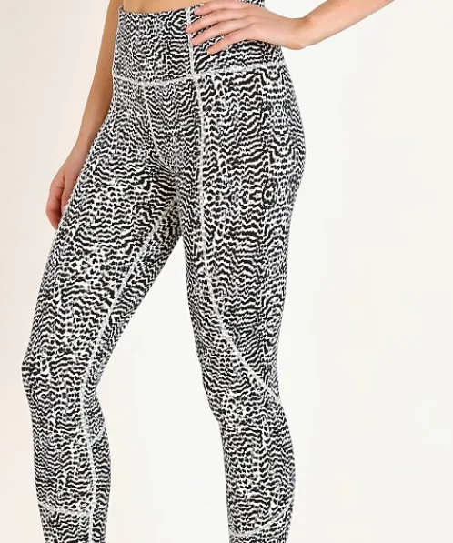 Varley Bottoms>Bedford Tight Feather Fragments