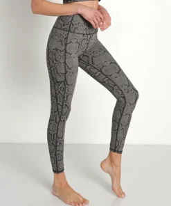 Varley Bottoms><noscript><img width=