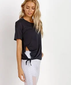 Varley Tops><noscript><img width=