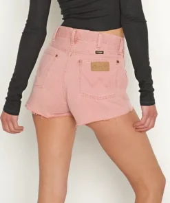 Wrangler Shorts><noscript><img width=