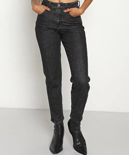 Wrangler Pants>Mom Jean Cosmos