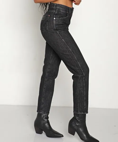 Wrangler Pants>Mom Jean Cosmos